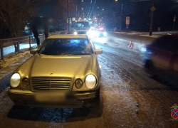 Водитель Mercedes в праздник сбил насмерть 16-летнюю в Волгограде
