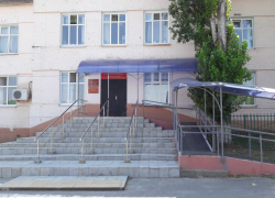 Волгоградскую медсестру осудят за гибель на морозе голой пациентки