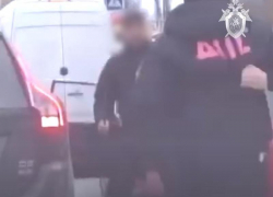 Напавший на волгоградского полицейского с монтировкой Левон Оганесян подал апелляцию