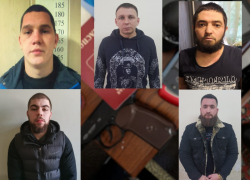 Пятеро мужчин избивали и вымогали деньги у волгоградцев