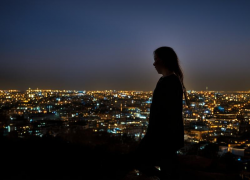 Там только кровь осталась: 18-летняя гражданка Эфиопии выпала из высотки в Волгограде 