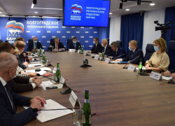 «Единая Россия» назначила главой Волгограда Владимира Марченко