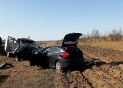 Житель Самарской области выехал на «встречку» под Волгоградом и врезался в УАЗ: два человека в больнице