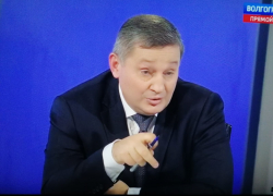 «Без мата не скажешь, как играют»: волгоградский губернатор обвинил «Ротор» в плохой самоотдаче