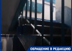 Волгоградская девятиэтажка промокла от крыши до входа из-за наплевавшей на свою работу УК