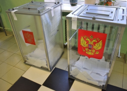 В Волгограде бюджетников пригоняли для голосования на праймериз, - депутат