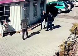Купюры из "Банка приколов" снова пустили в ход волгоградские мошенники