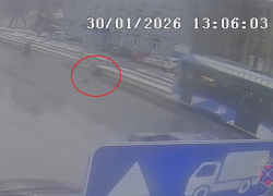 В реанимации спасают попавшую под трамвай волгоградку