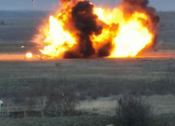 Беспилотники ВСУ мощностью 200 кг тротила взорвали под Волгоградом