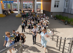 Реально ли в 2025 году собрать ребенка в школу на 52000 рублей в Волгограде: «Родители первоклассников все скупают как последний раз»