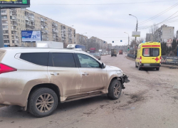 Один человек умер и 10 пострадали в ДТП в Волгоградской области 