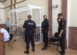 Суд не отпустил под домашний арест убийцу семейной пары в Урюпинске