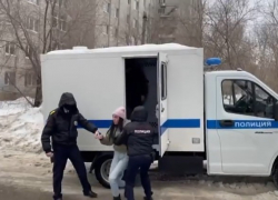 «Вся квартира была залита кровью»: волгоградцам показали подробности нашумевшего убийства из ревности