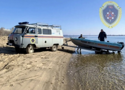Водолазы ищут тело пропавшего мужчины в Волге 