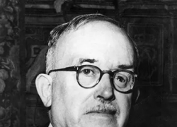 Зачем бывший президент Франции прибыл в Сталинград 8 марта 