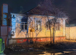 Мертвого мужчину нашли в частном доме с пристройкой в Волгограде 