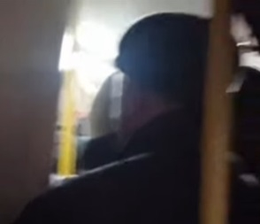 Оскорбления водителя, давка и крики: поездку на автобусе №55 сняли на видео в Волгограде