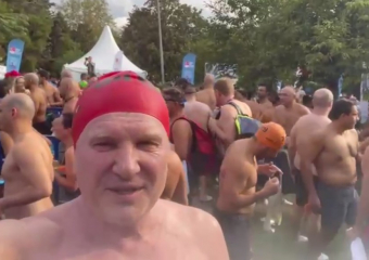 Миллиардер Савченко переплыл Босфор в заплыве с пропавшим россиянином