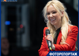 Мизулина встретилась с волгоградской молодежью под присмотром Shamana