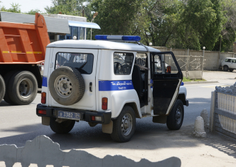 Сотрудник автомойки угнал автомобиль клиента в Волгограде и протаранил машину ДПС