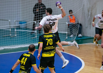 «Каустик» проиграл в Саратове 