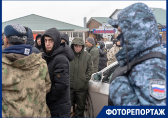 «Они подчиняются только президенту»: предновогодний рейд по мигрантам навел шума на рынке в Волгограде