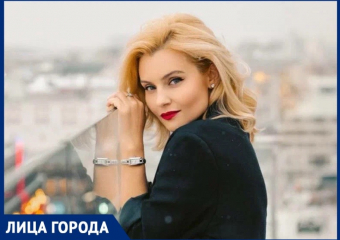 "Куда уходит детство": с ресторанов Волгограда начала карьеру экс-солистка группы "Сливки" Евгения Синицкая 