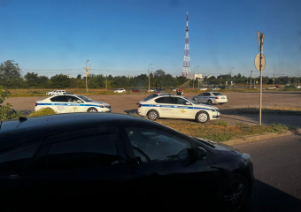 Таинственное скопление машин полиции у ТЦ взволновало волгоградцев