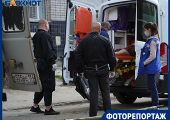 При пожаре в Волгограде погибли 2 человека: фоторепортаж с места происшествия 