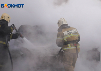 Нефтеперерабатывающий завод загорелся в Волгограде после атаки БПЛА