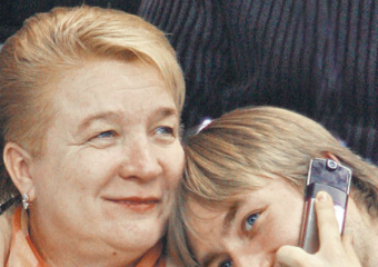 От рака скончалась мать Евгения Плющенко