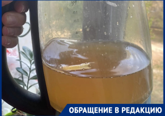 Мутная бурда течет из водопроводных кранов в Волгограде 