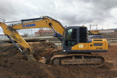 Аренда гусеничного экскаватора XCMG с работой машиниста