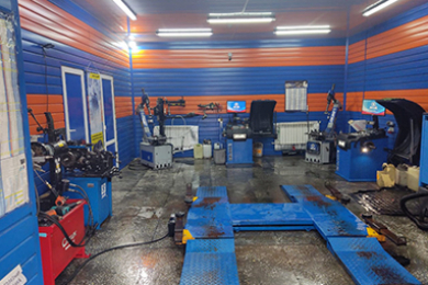 «Автомойка на Земляке 41а» Мойка и химчистка авто - 