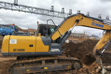 Аренда гусеничного экскаватора XCMG с работой машиниста - 