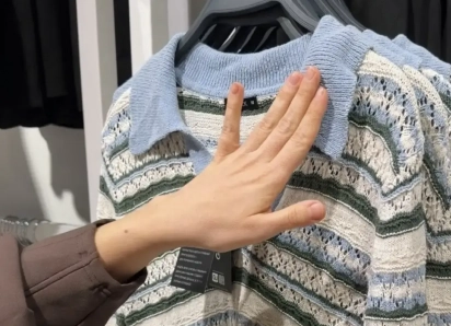 Новинки дерзкой весны рассмотрела стилист в Глории Джинс