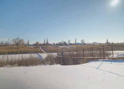 Мост и детская площадка подарили селу Карповка новые возможности