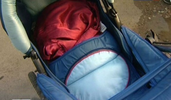 Несмотря на убийство 5-летней Сони в Калаче, мамы бросают спящих детей у магазинов