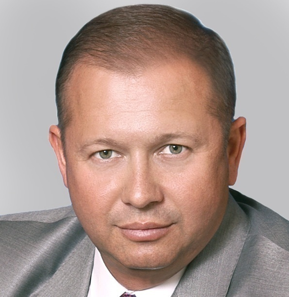 Уличенный в мошенничестве депутат гордумы Зверев 9 месяцев из 12 провел в отпуске