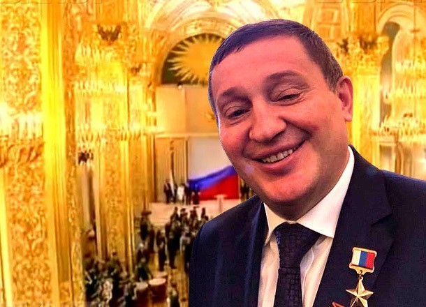 Гражданский активист сравнил губернатора Волгоградской области с богом