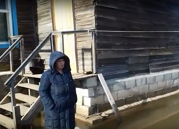 Жители затопленного села под Волгоградом просят у губернатора хлеба