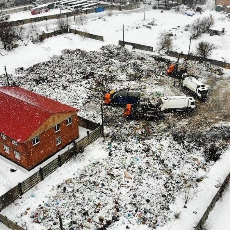 Региональные власти заявили: мусорный коллапс продлится до 15 февраля
