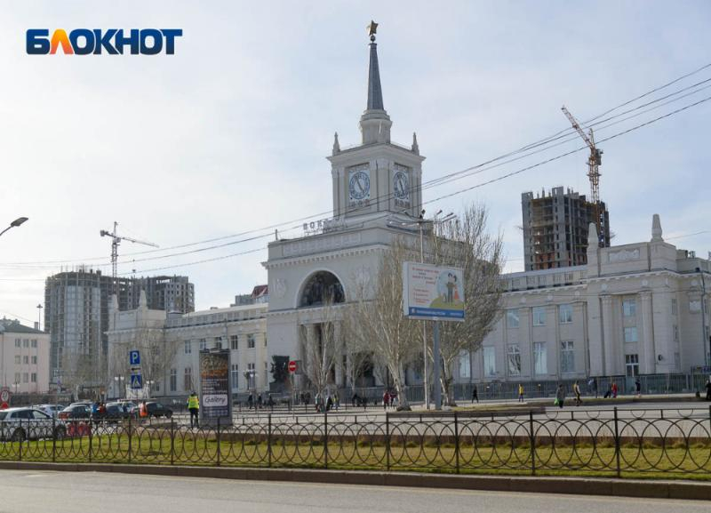 Из-за коронавируса сократили поезда из Волгограда в Москву и Петербург