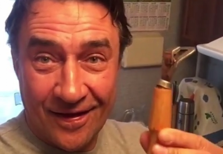 Участник «Квартета И» нашел на кухне у матери в Волгограде раритетную утварь