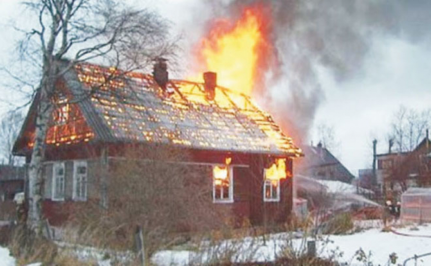 В Суровикинском районе при пожаре погибли два человека