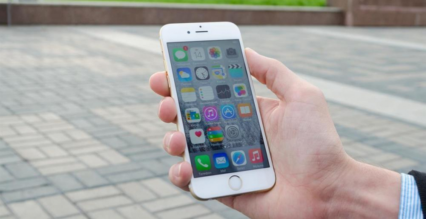 В Волгограде преступники похитили три IPhone 6 в присутствии продавцов
