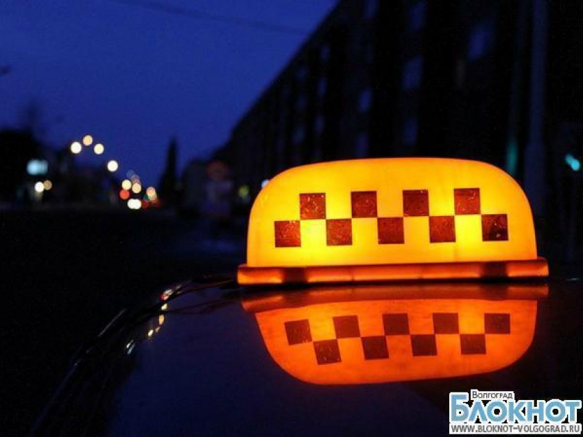 Таксист из Волжского чудом спасся после того, как его избили и похитили