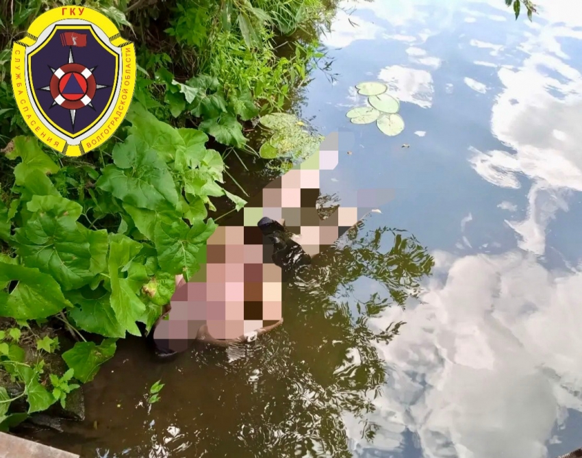 Тело мужчины затянуло на глубину 6 метров на коварной Медведице под Волгоградом