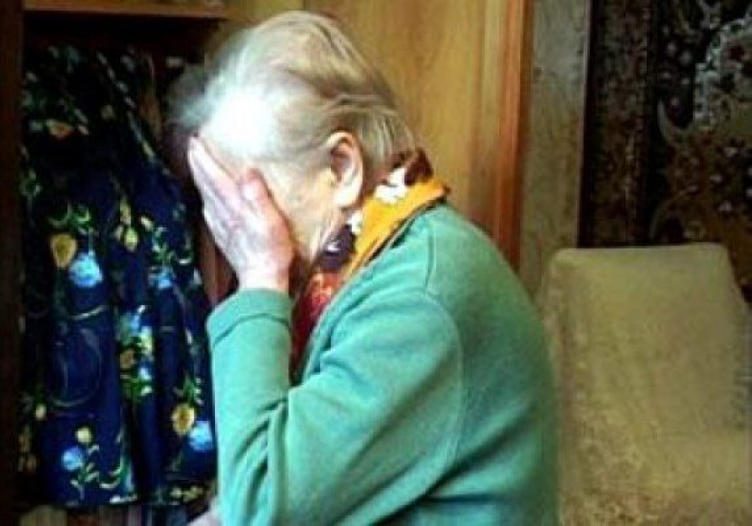 Под Волгоградом 77-летняя пенсионерка задушила подругу голыми руками