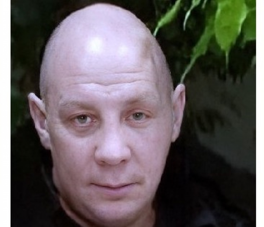 Сероглазый мужчина пропал без вести в Волгоградской области 